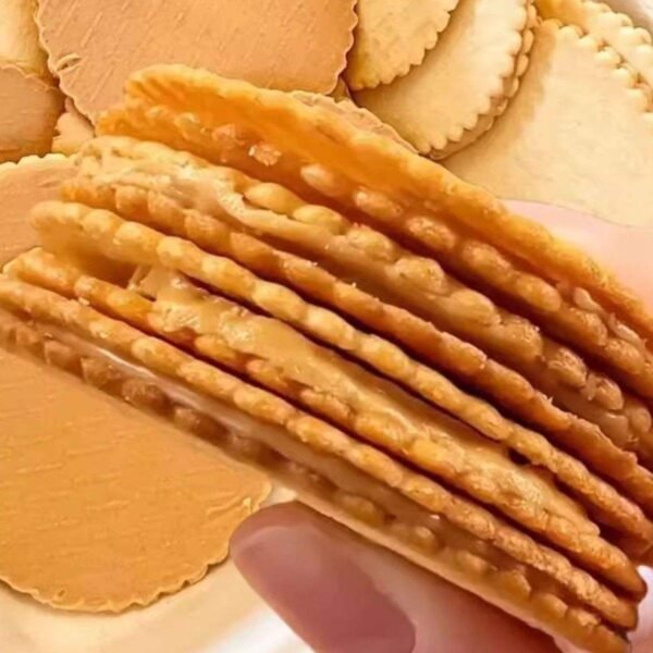 Factory Price Wholesale Crispy Snack Cookies Peanut Butter Sandwich Treats Chocolate Flavor Bag for Resale