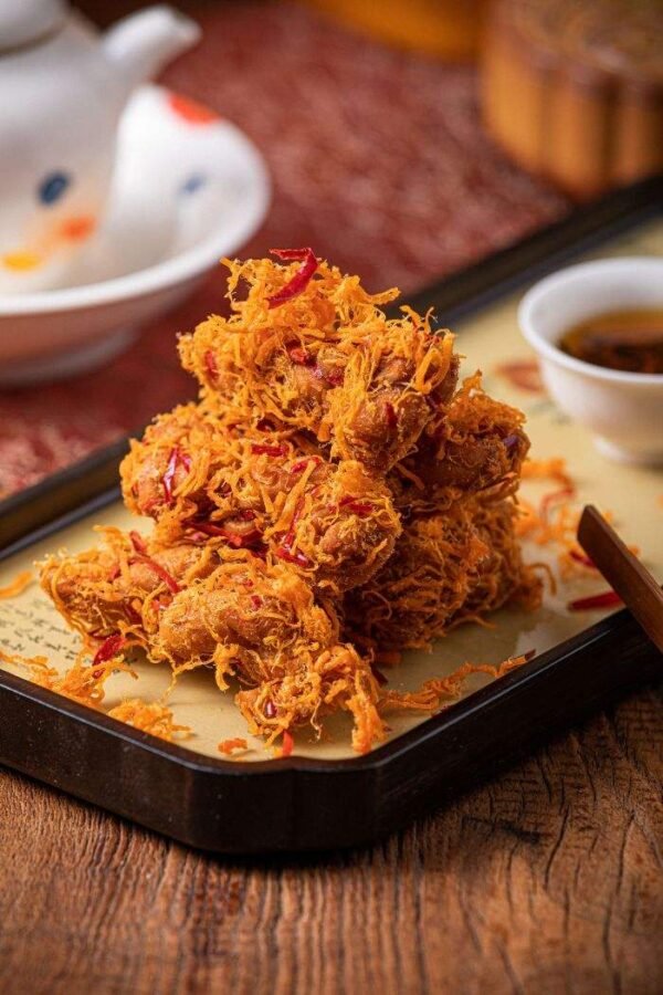 Dried Chicken Floss Twisted Dough with Seaweed & Spicy Flavour Tinned Afternoon Tea Snacks