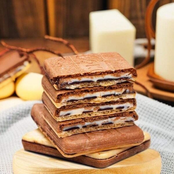 Bulk Supply Wholesale Chocolate Wafer Cookies Multi Flavor Chinese Sandwich Biscuits for Resale